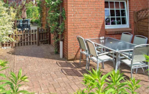 Nice Home In Waren Müritz With Wifi